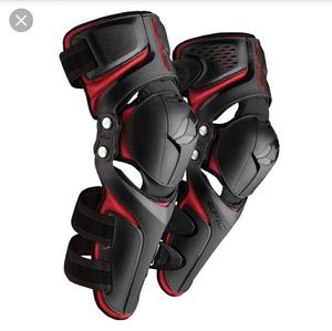 EVS EPIC Knee Guards